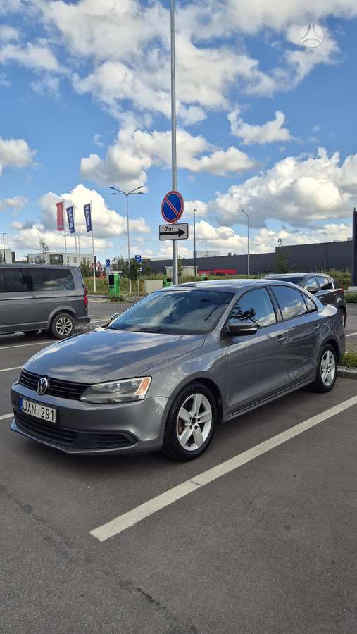Volkswagen Jetta, 2.0 l., Седан