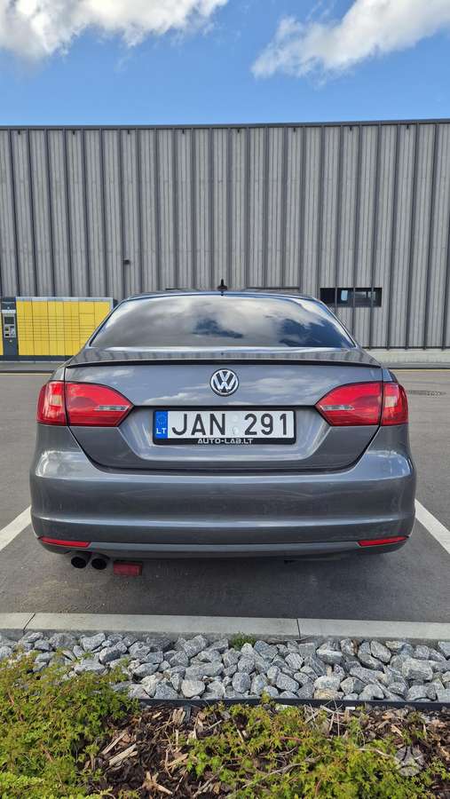 Volkswagen Jetta, 2.0 l., Седан