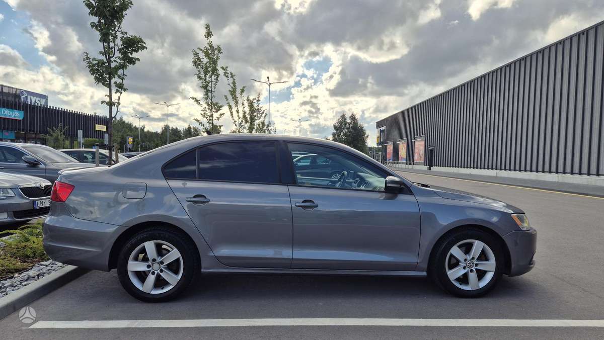 Volkswagen Jetta, 2.0 l., Седан