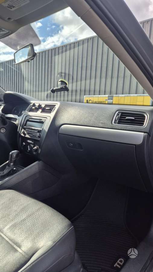 Volkswagen Jetta, 2.0 l., Седан