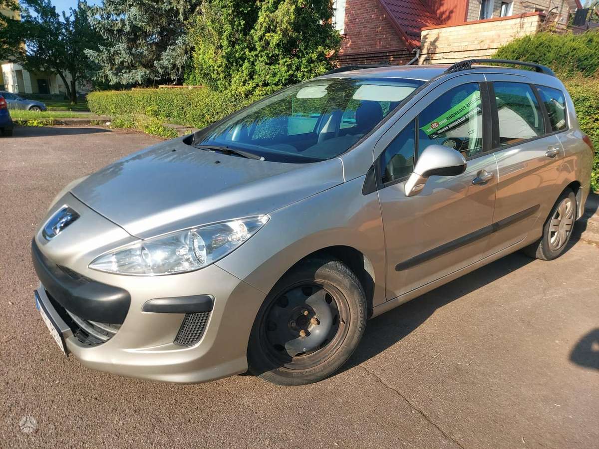 Peugeot 308 - 1