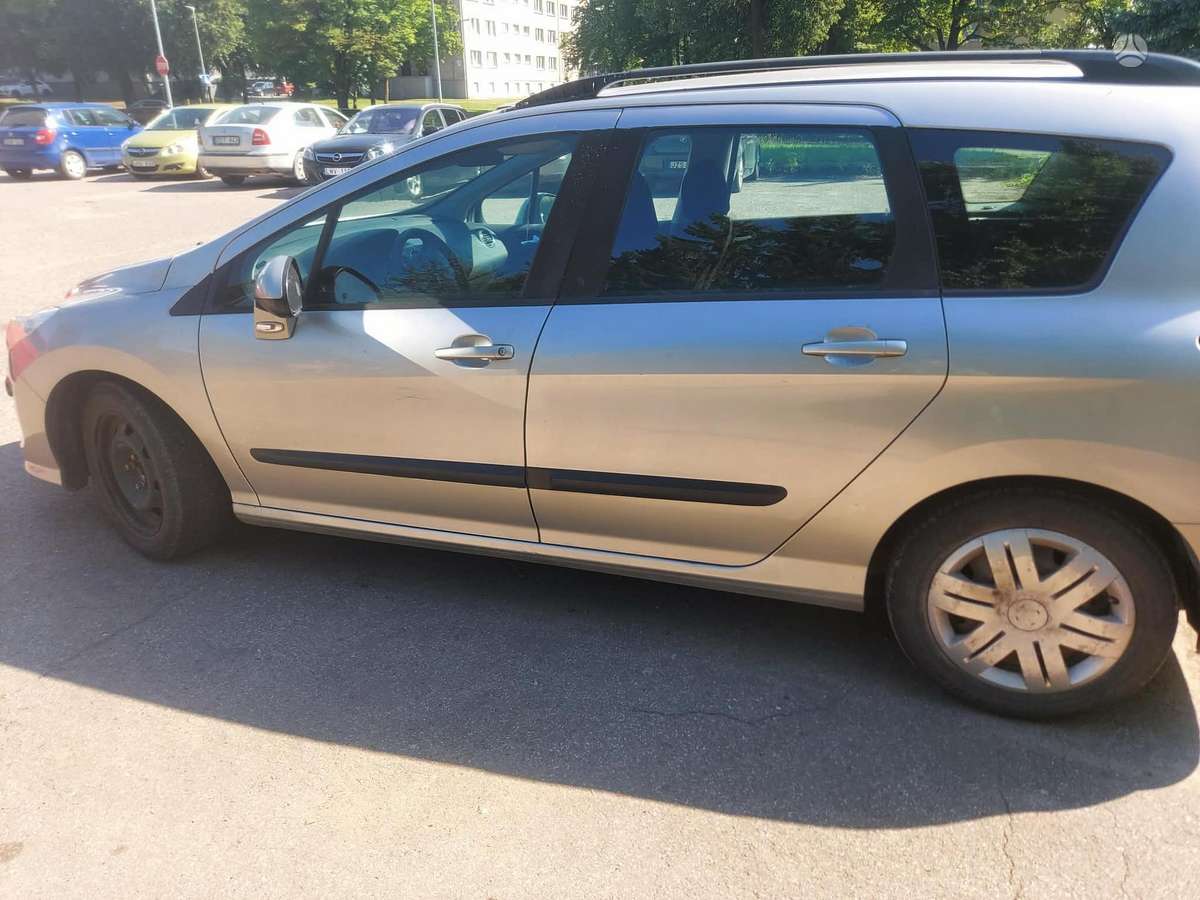 Peugeot 308 - 8