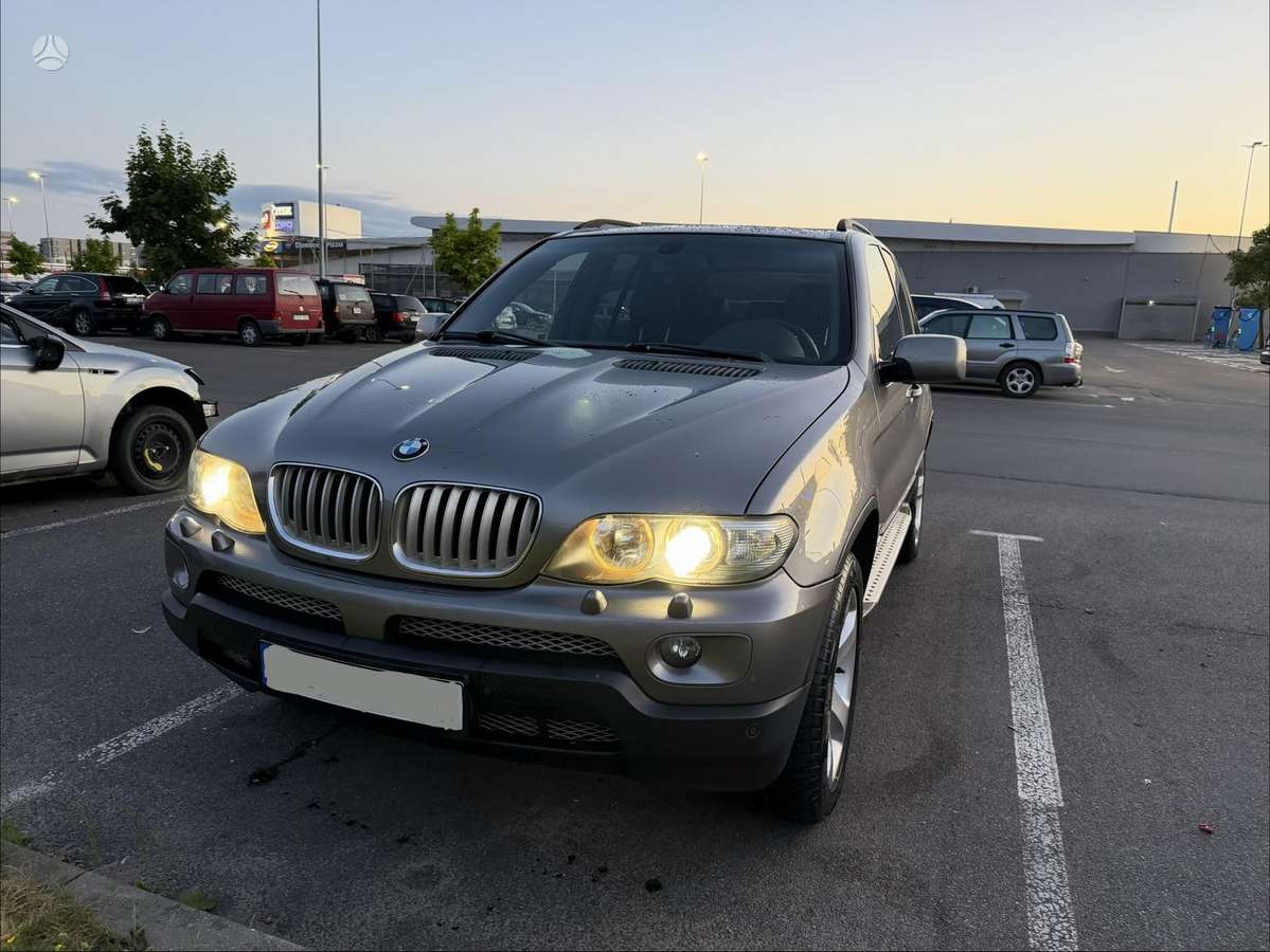 BMW X5, 3.0 l., off-road / crossover