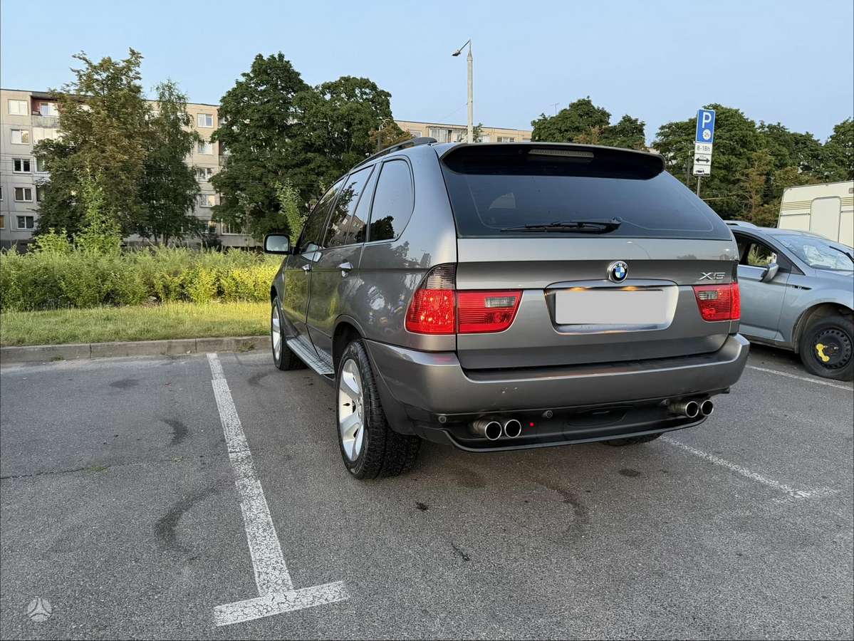 BMW X5, 3.0 l., off-road / crossover