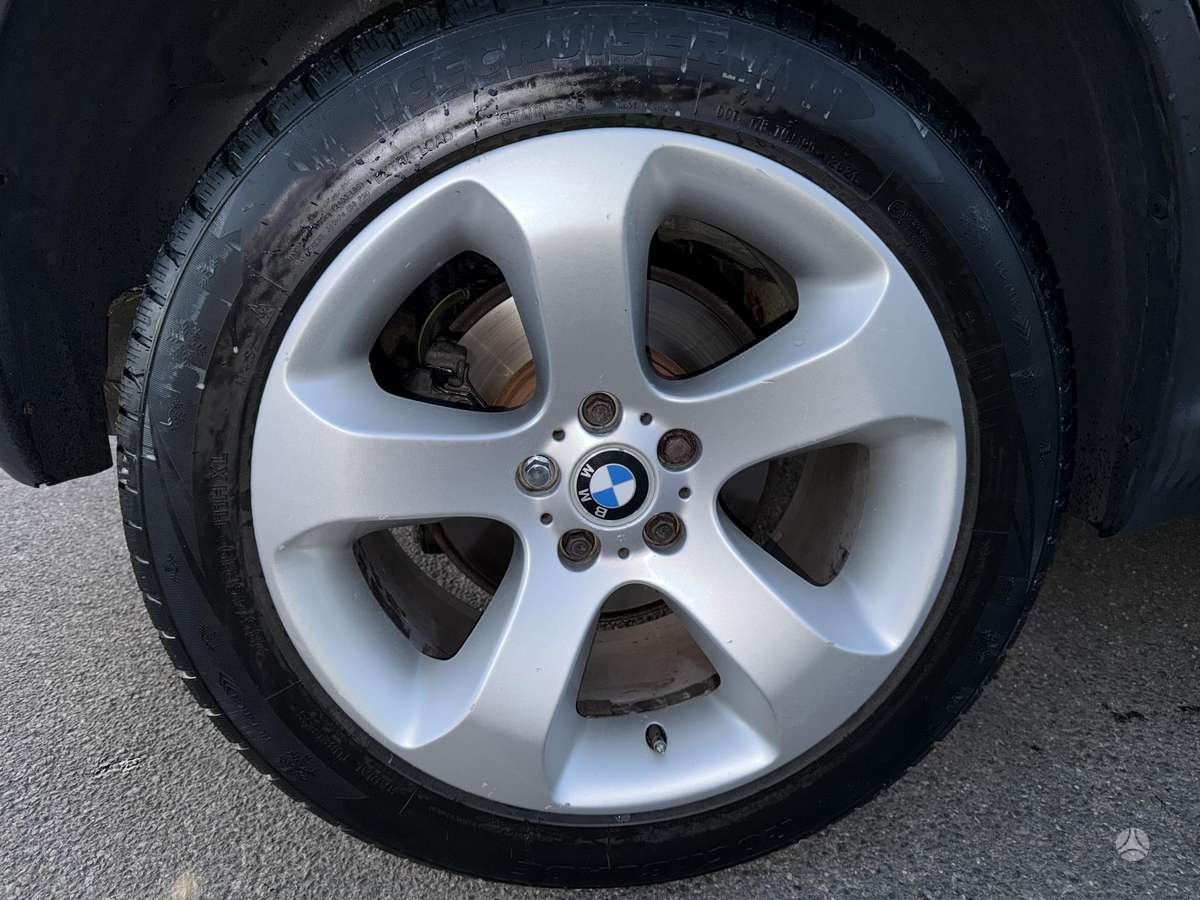BMW X5, 3.0 l., off-road / crossover