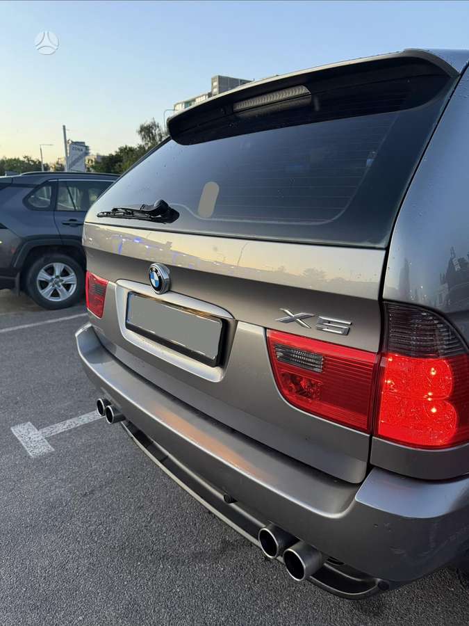 BMW X5, 3.0 l., off-road / crossover