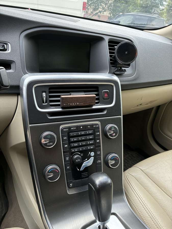 Volvo S60, 2.5 l., Седан