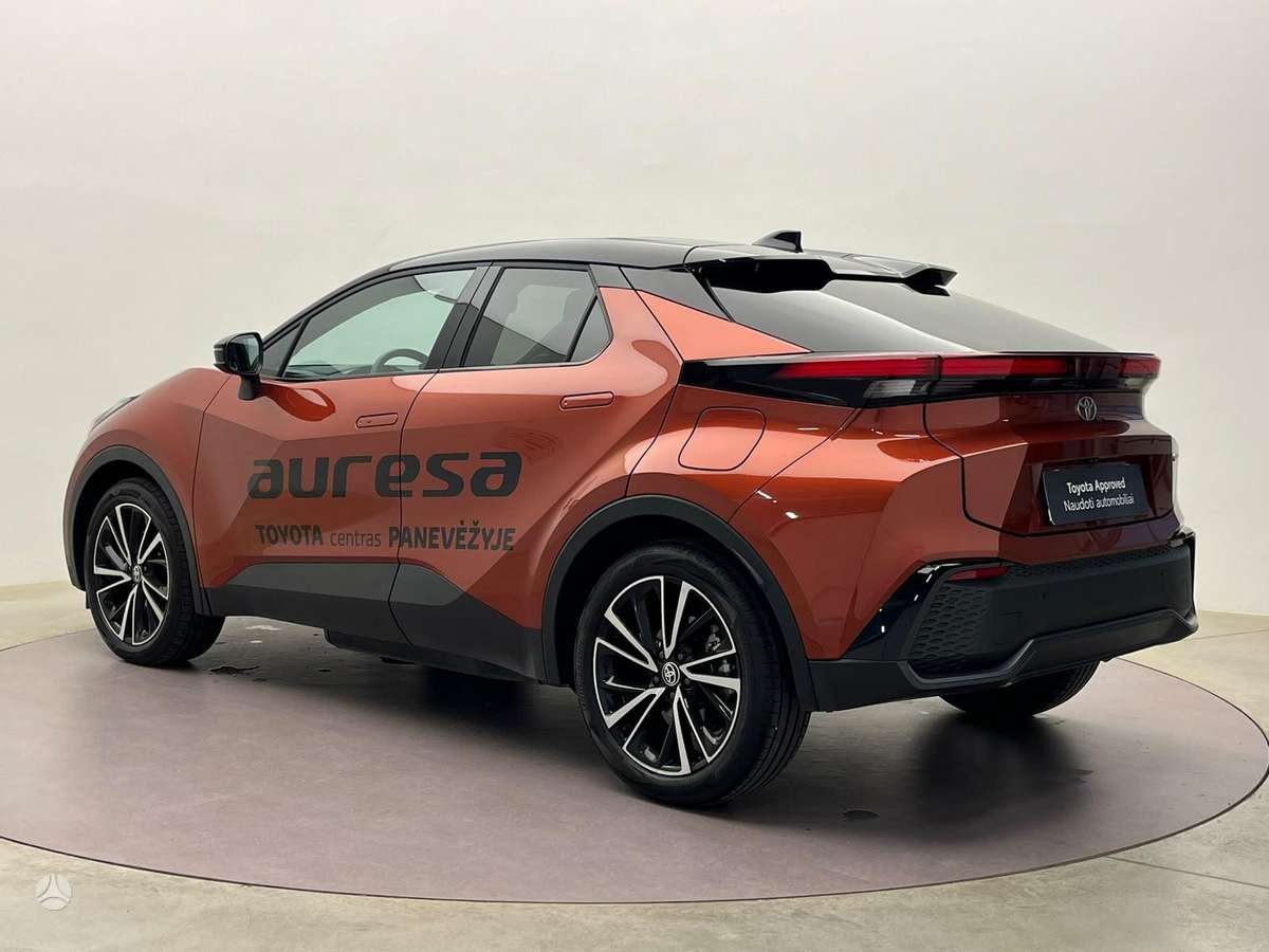 Toyota C-HR - 6