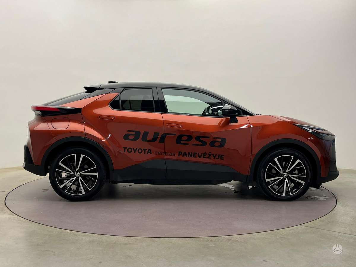 Toyota C-HR - 4