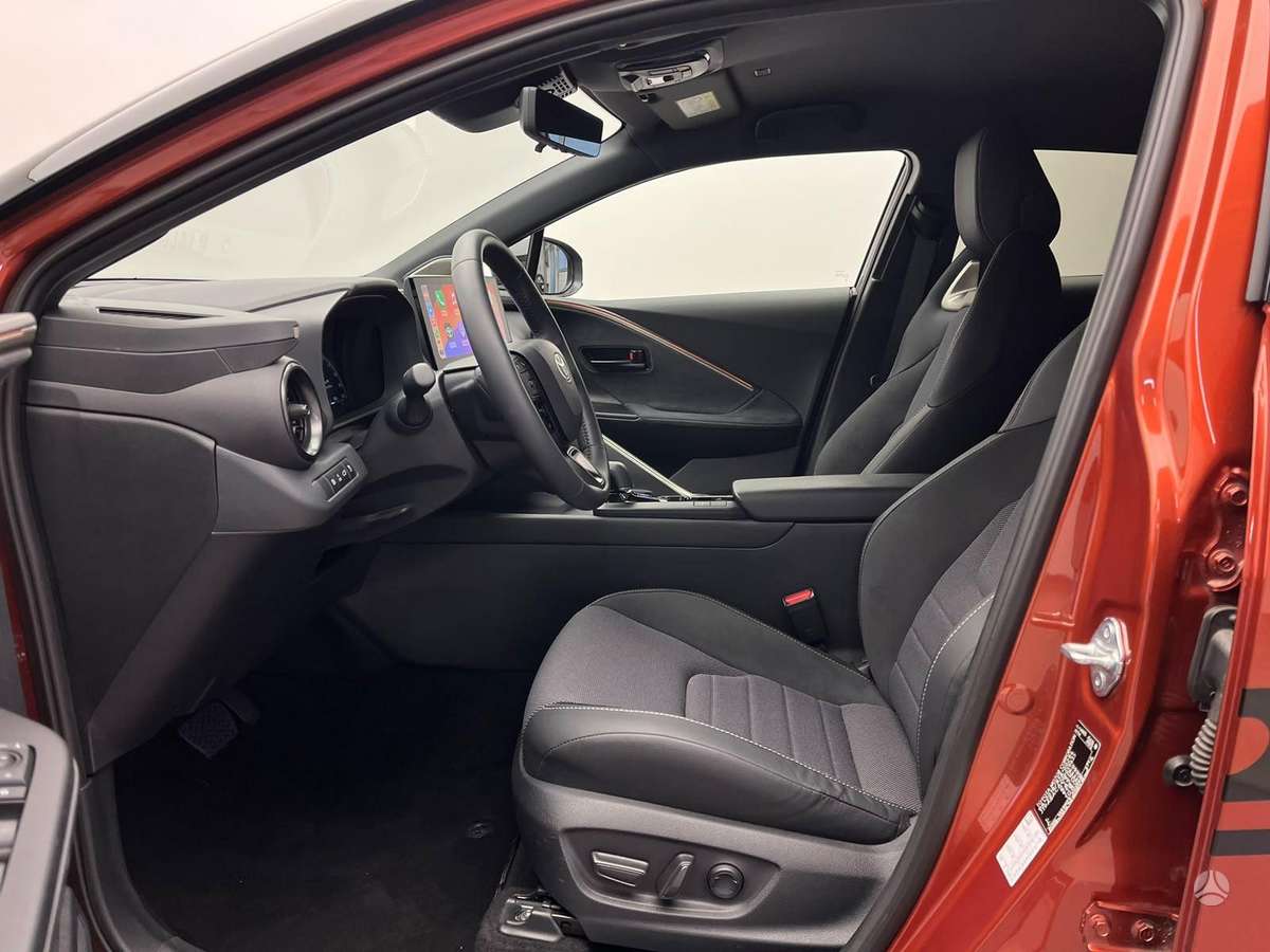 Toyota C-HR - 9