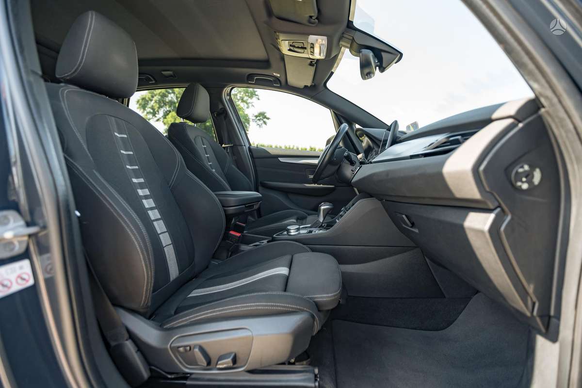 BMW 225 Active Tourer, Универсал