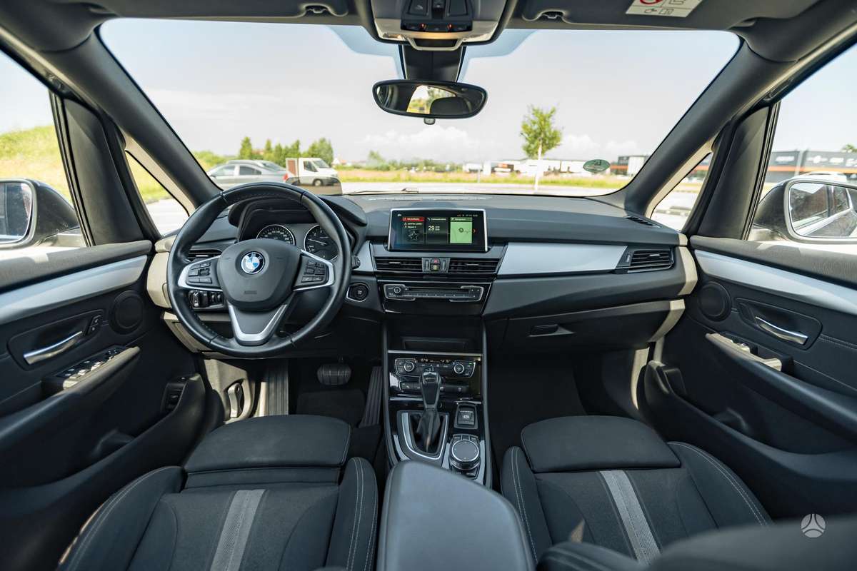 BMW 225 Active Tourer, Универсал