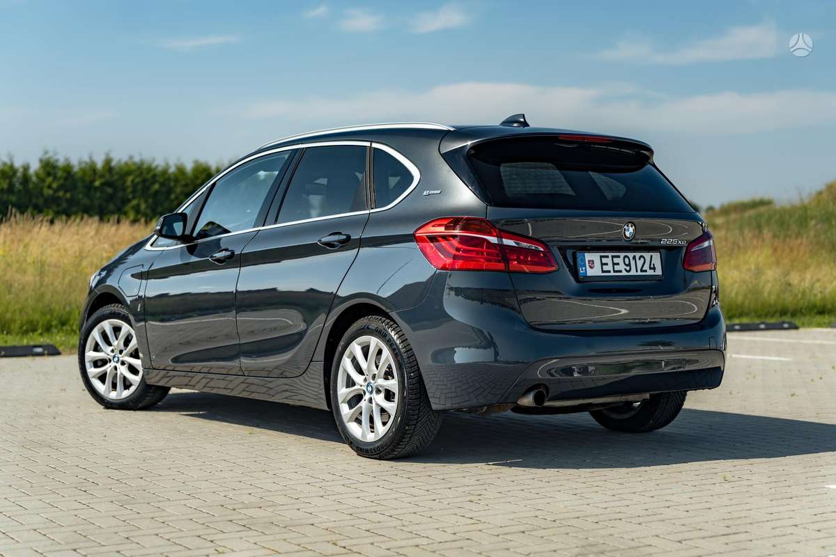 BMW 225 Active Tourer, Универсал