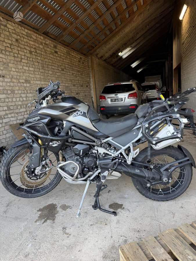 Triumph Tiger 1200cc, krosa / enduro