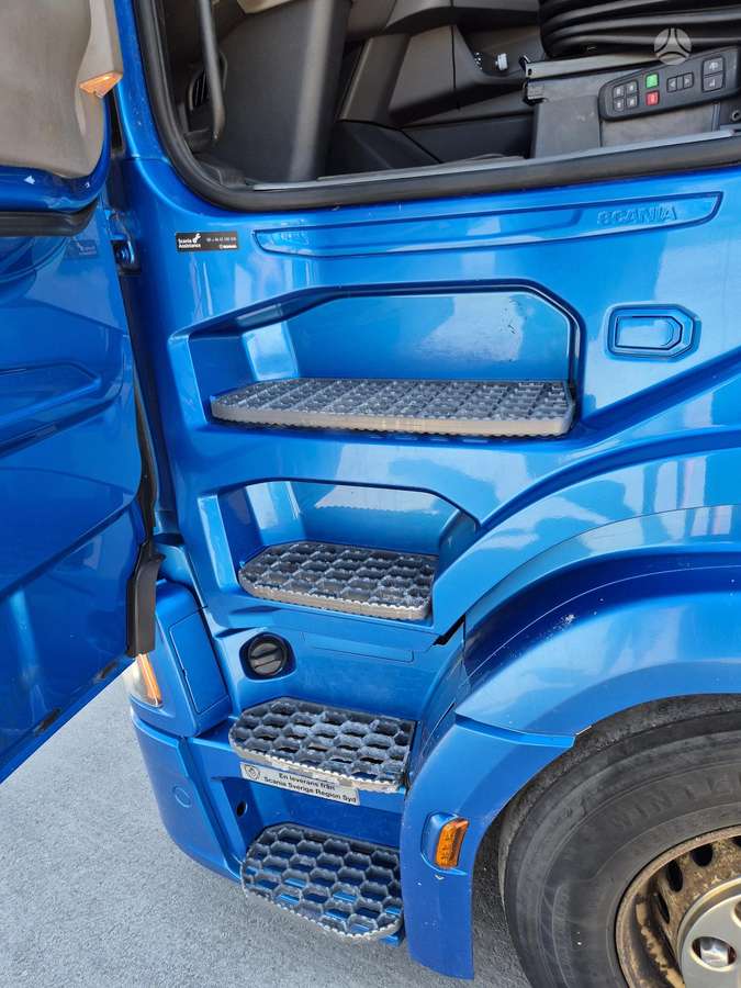 Scania S450, double sleeper