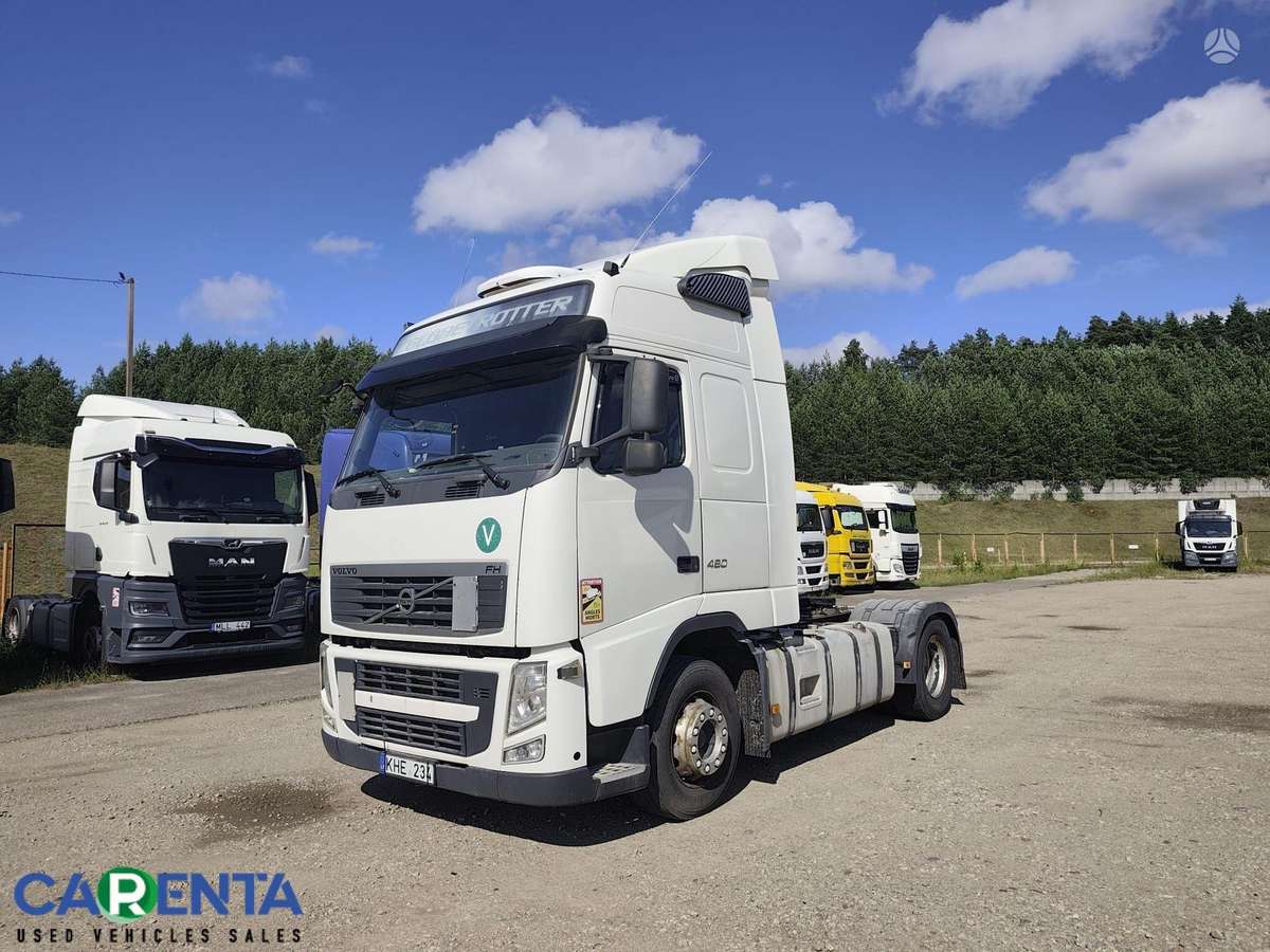 Volvo FH 42T, double sleeper