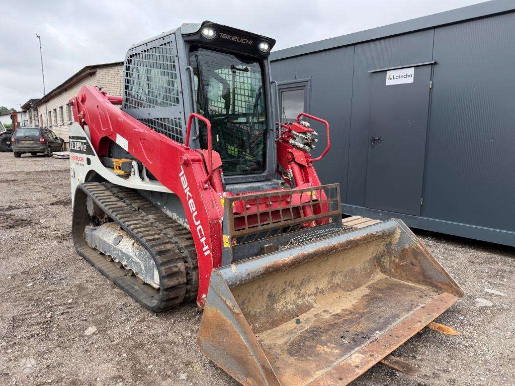 Takeuchi TL12, mini loaders