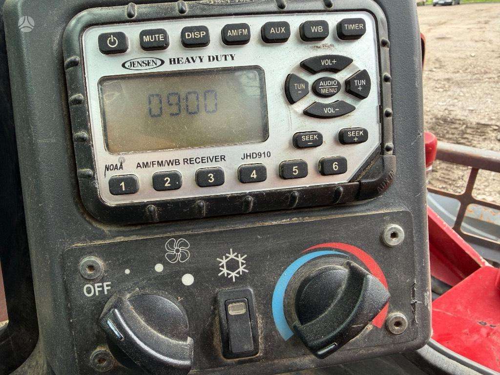 Takeuchi TL12, мини-погрузчики