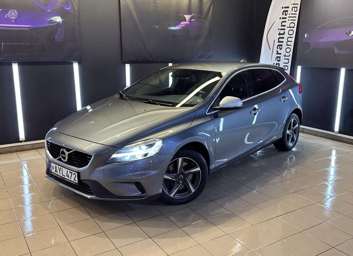 Volvo V40, 2.0 l., Хэтчбек