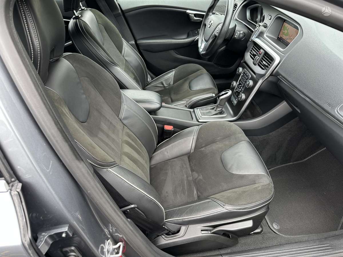 Volvo V40 - 4