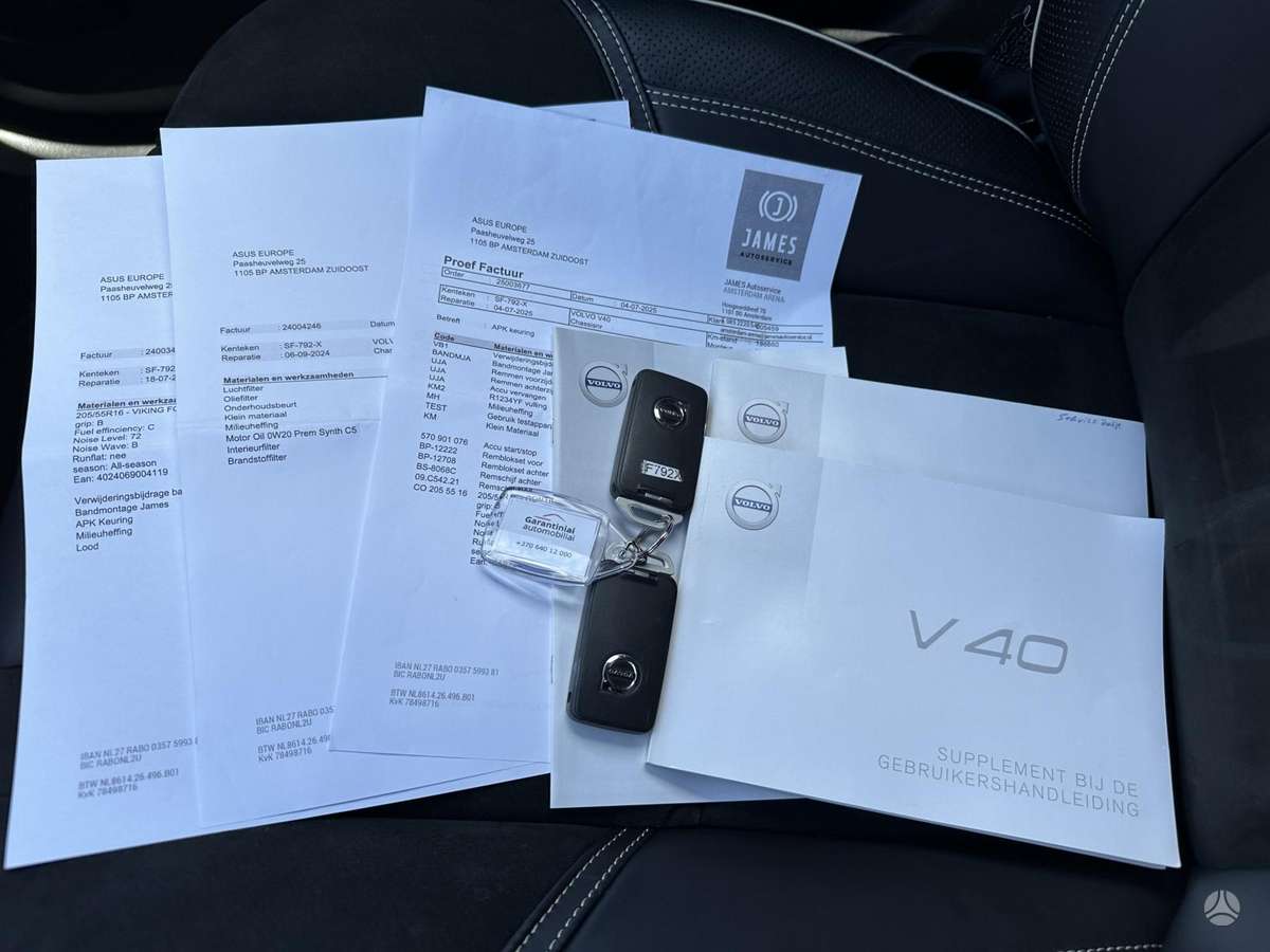 Volvo V40, 2.0 l., Хэтчбек