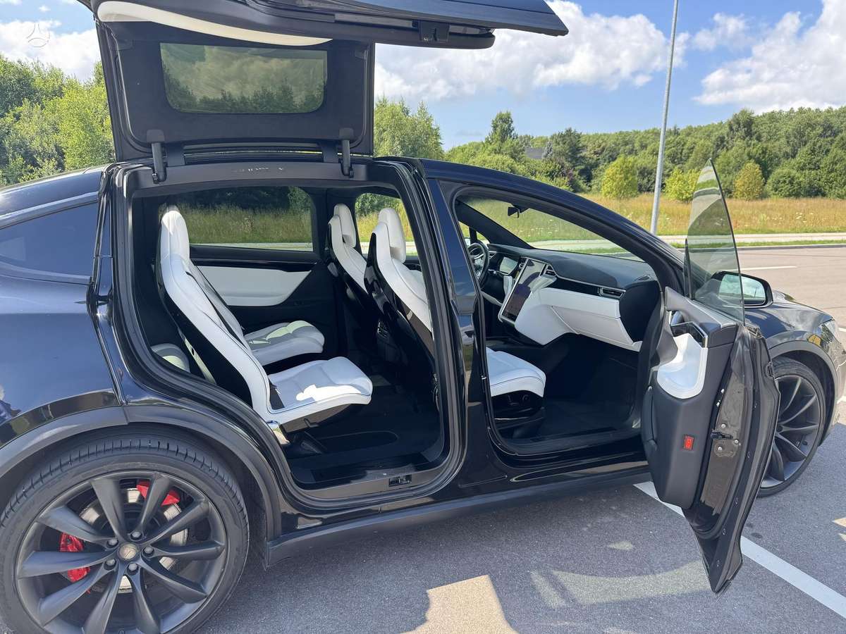 Tesla Model X, 90 kWh, off-road / crossover