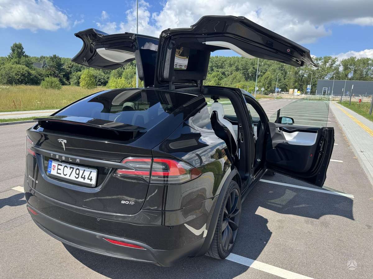 Tesla Model X, 90 kWh, off-road / crossover
