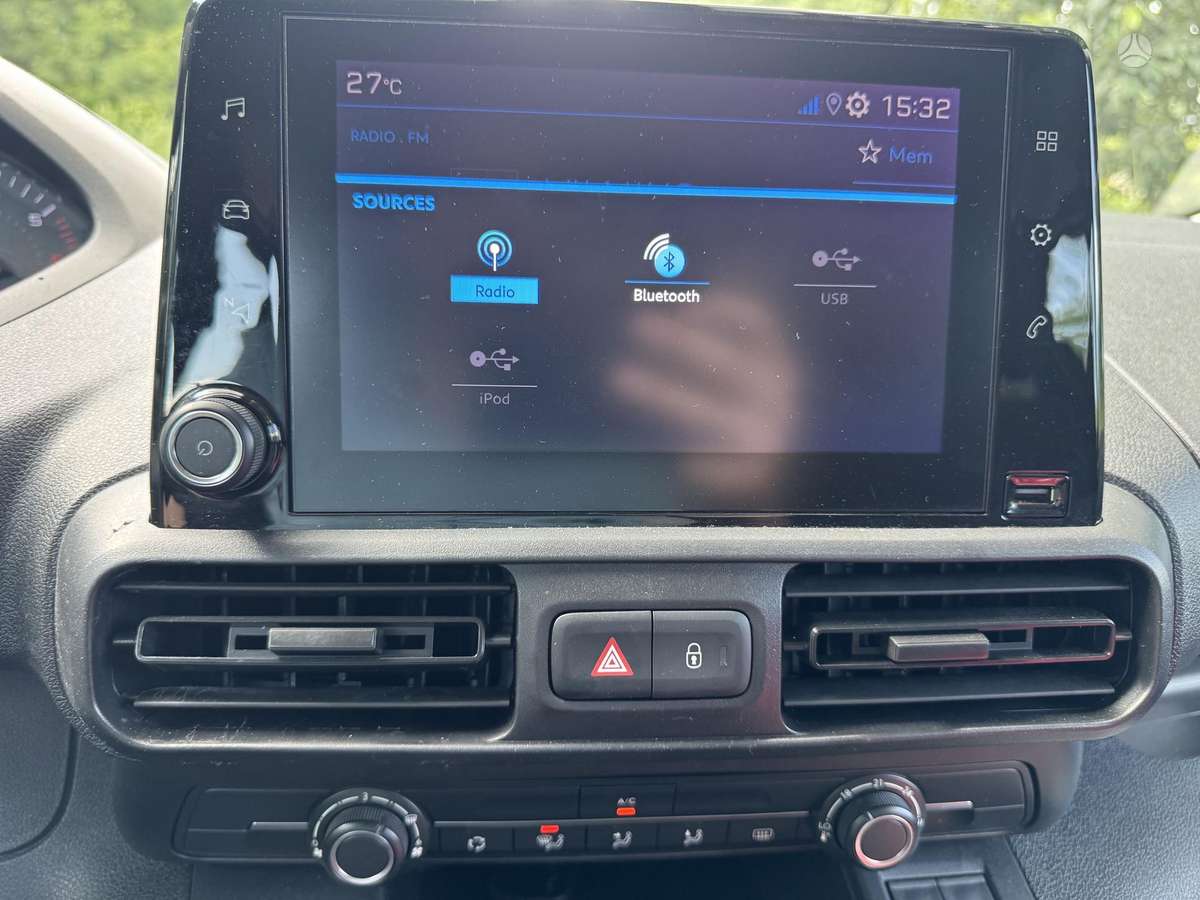 Peugeot Partner - 8