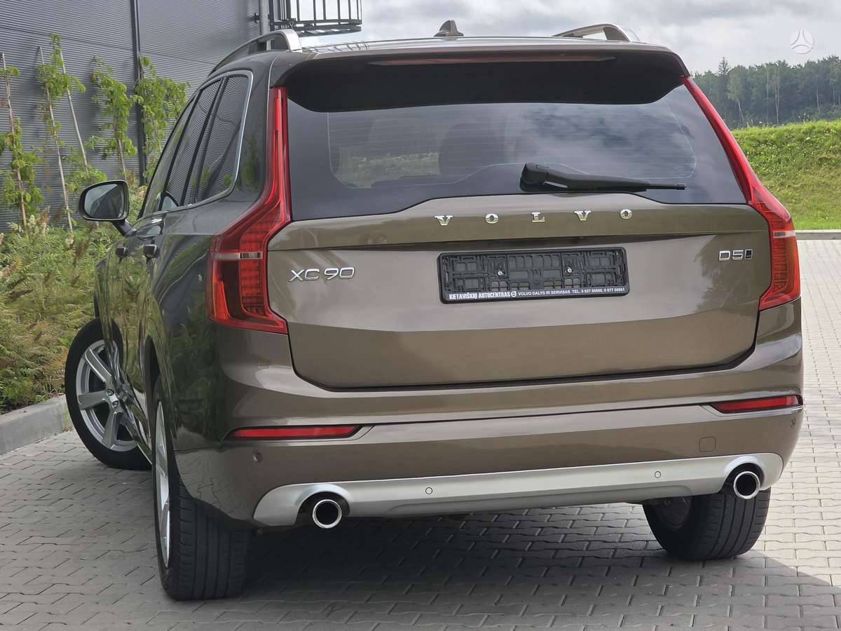 Volvo XC90 - 8