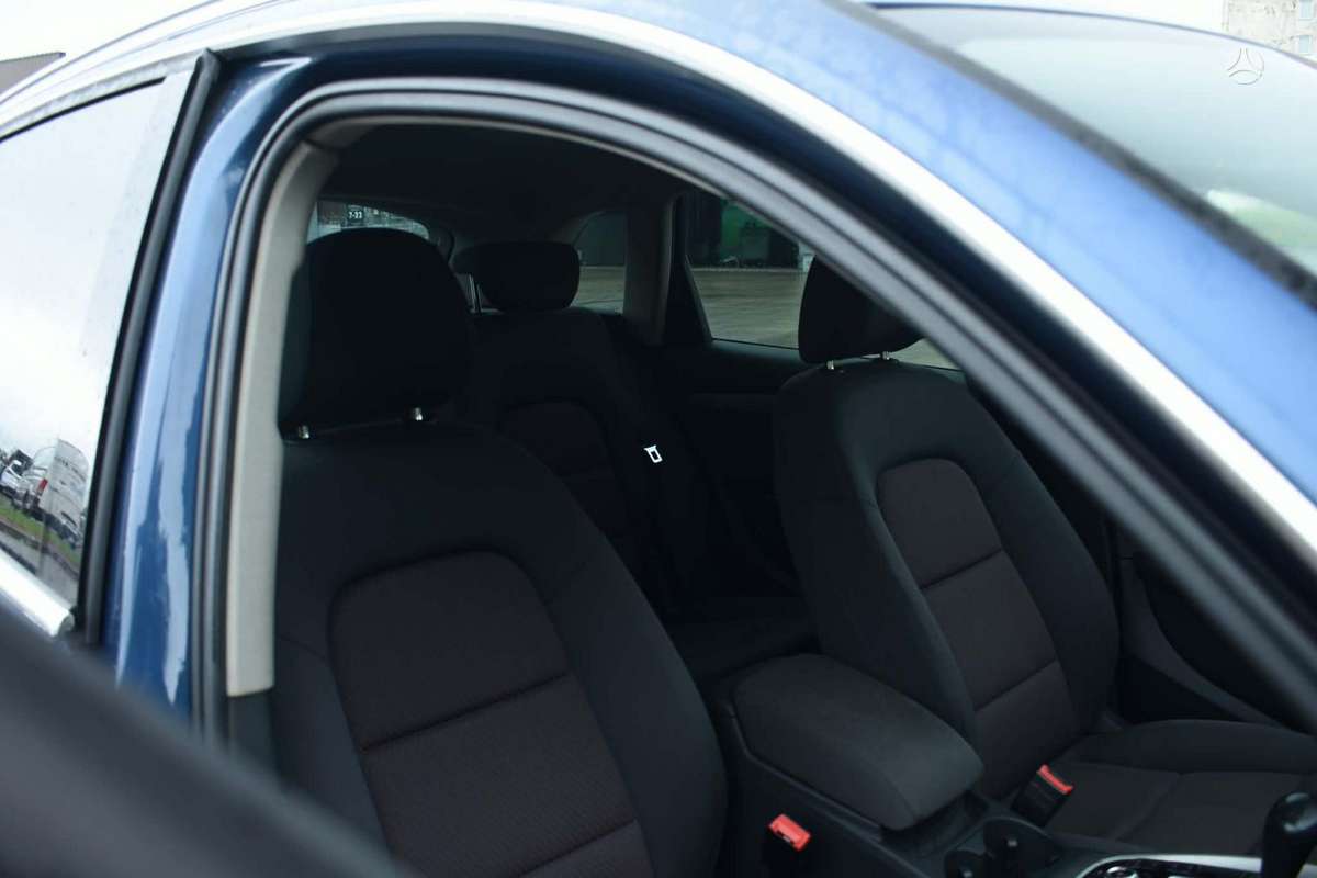 Audi Q5, 2.0 l., off-road / crossover