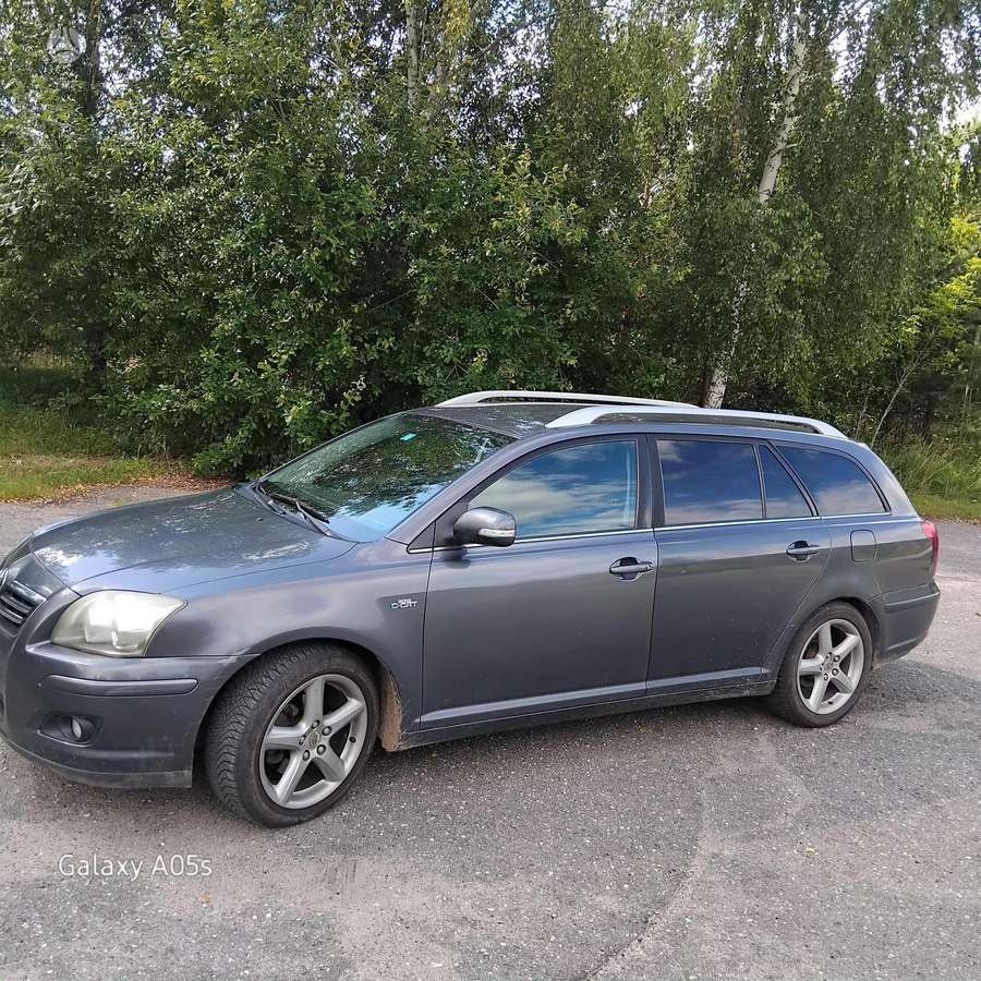 Toyota Avensis, 2.2 l., Универсал