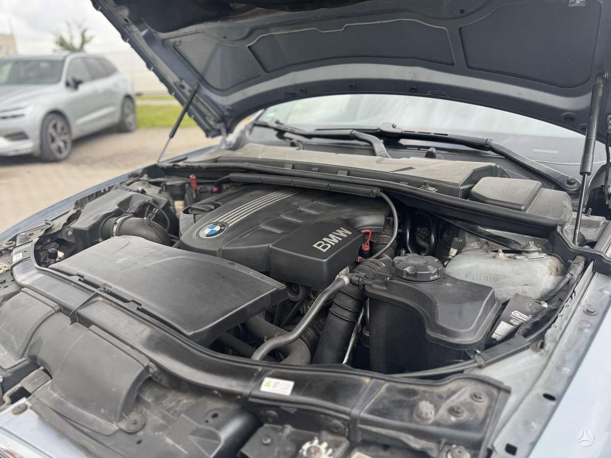 BMW 318, 2.0 l., Седан