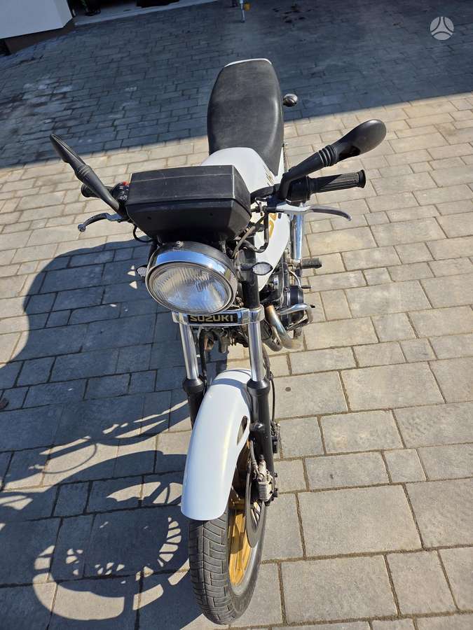 Suzuki GS 450cc, street / classic
