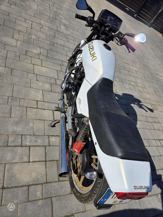 Suzuki GS 450cc, street / classic