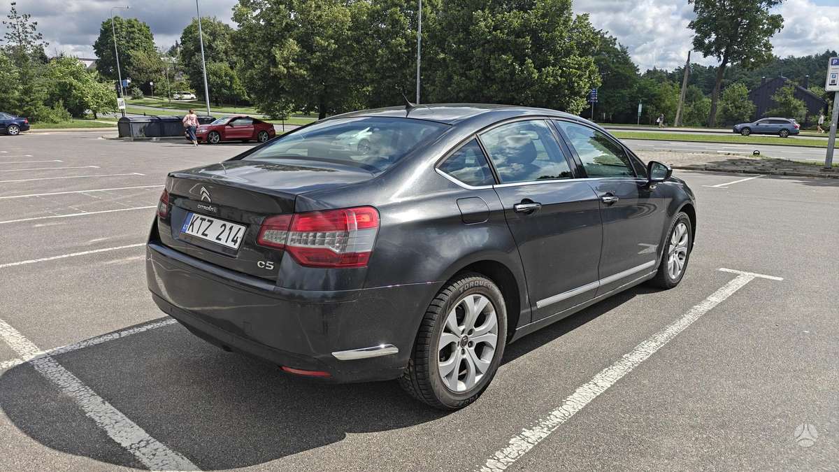 Citroen C5, 2.0 l., Седан