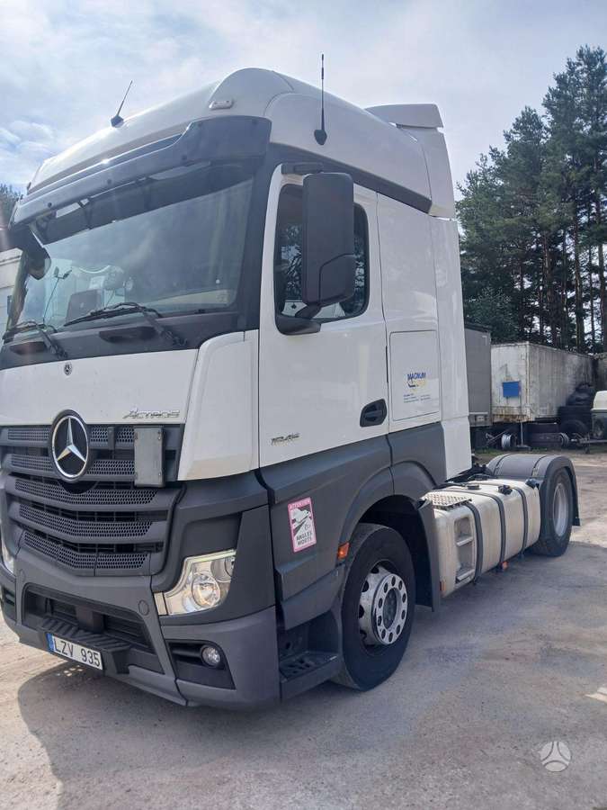 Mercedes-Benz Actros, double sleeper