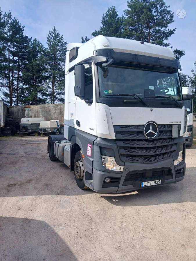 Mercedes-Benz Actros, double sleeper
