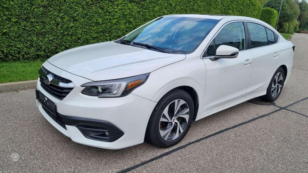 Subaru Legacy - 1