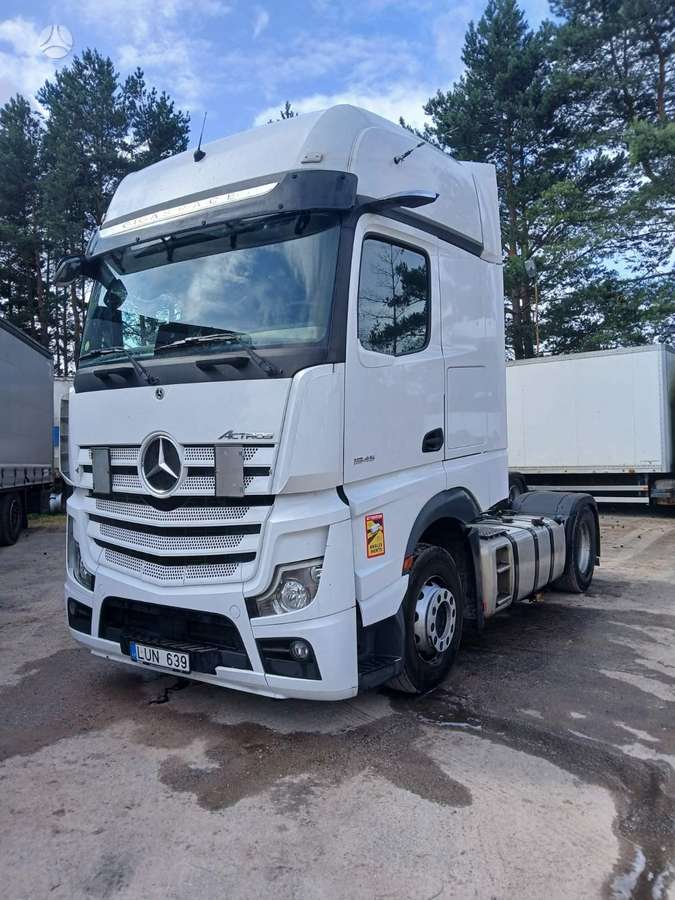 Mercedes-Benz Actros, double sleeper