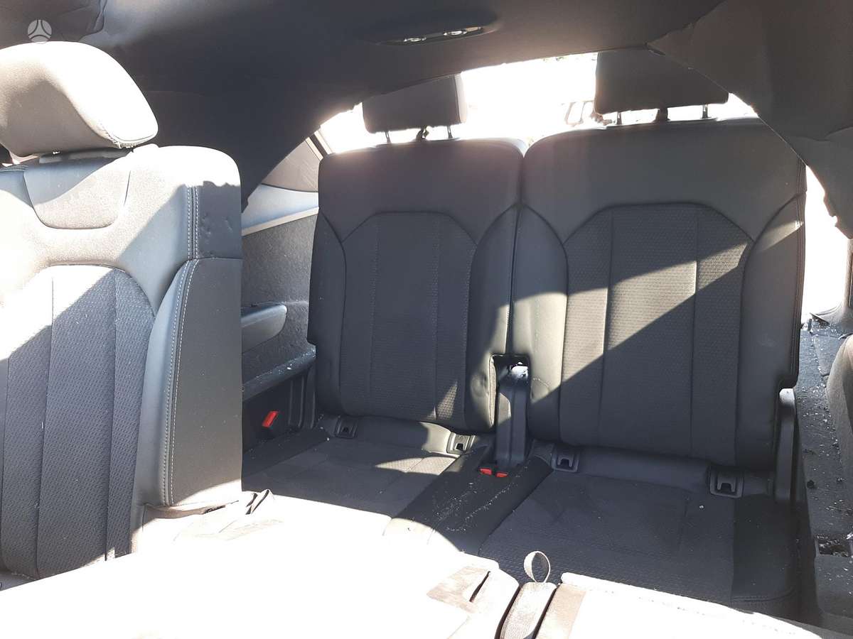 Audi Q7 по частям. Variklio kodas dpx