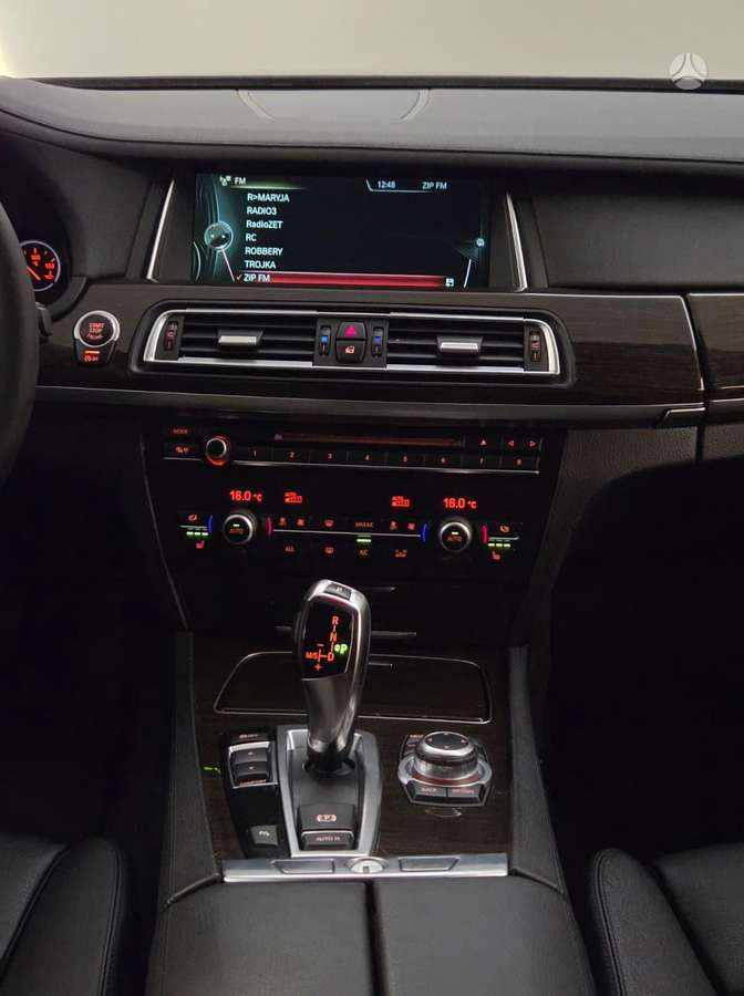 BMW 740, 3.0 l., Седан