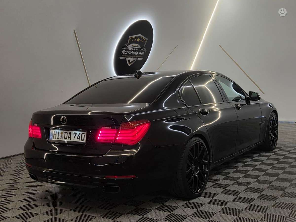 BMW 740, 3.0 l., Седан