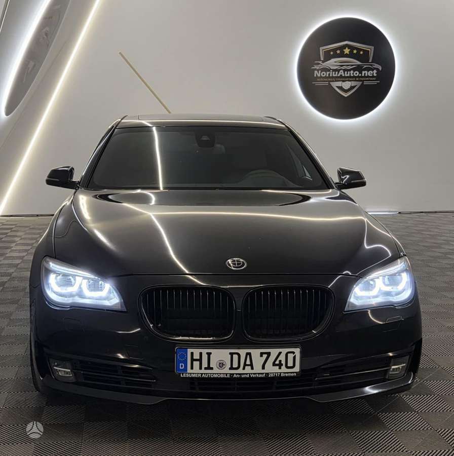 BMW 740, 3.0 l., Седан