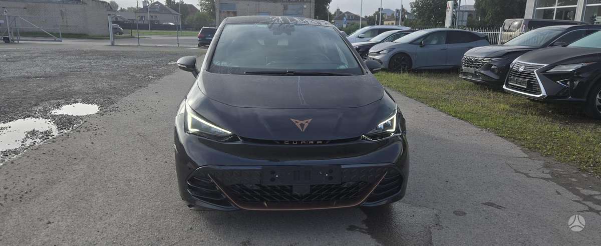 Cupra Born, 63 kWh, hatchback
