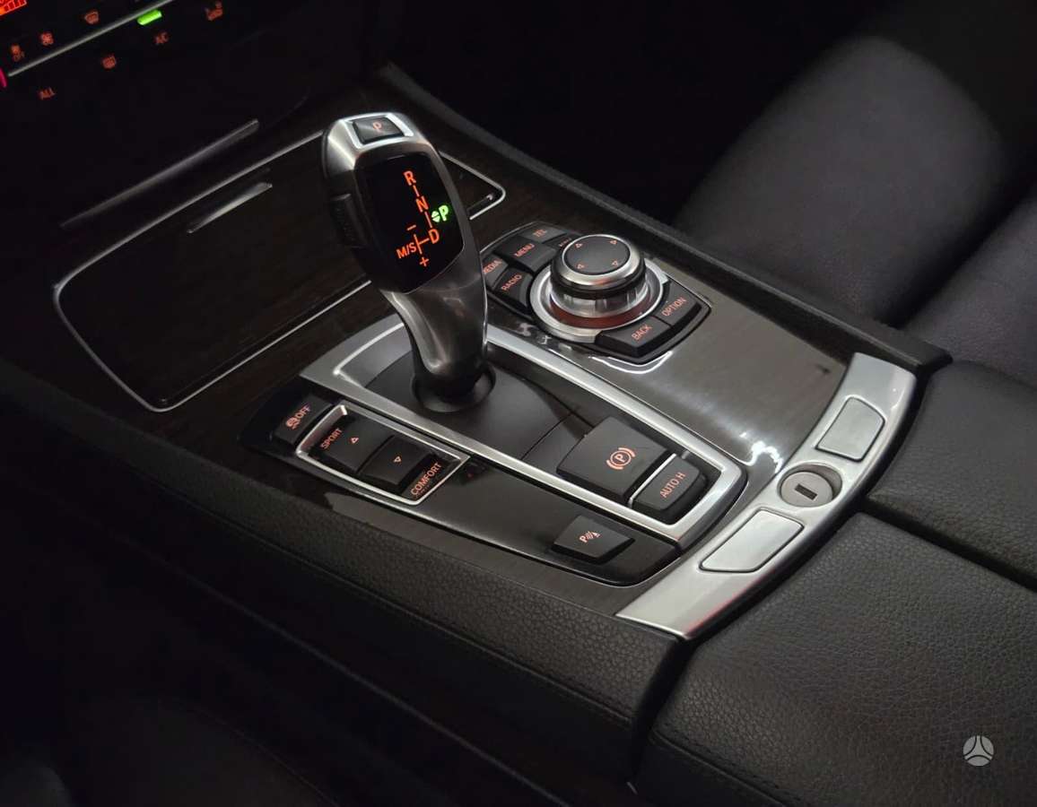 BMW 740, 3.0 l., Седан
