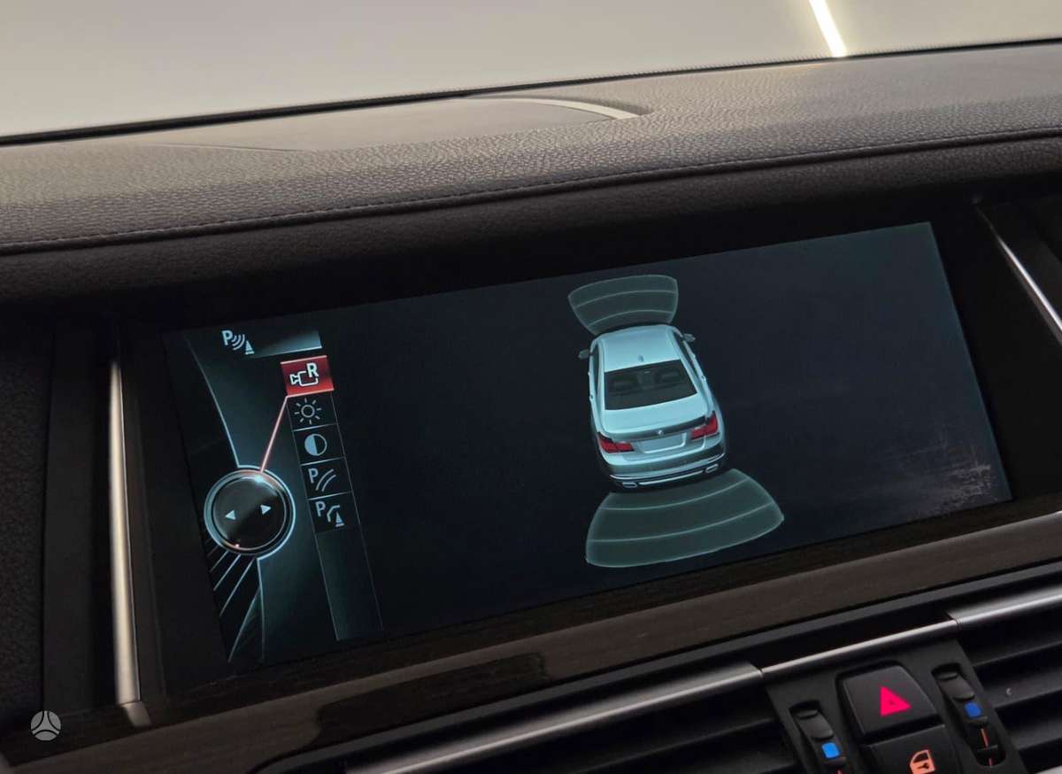 BMW 740, 3.0 l., Седан