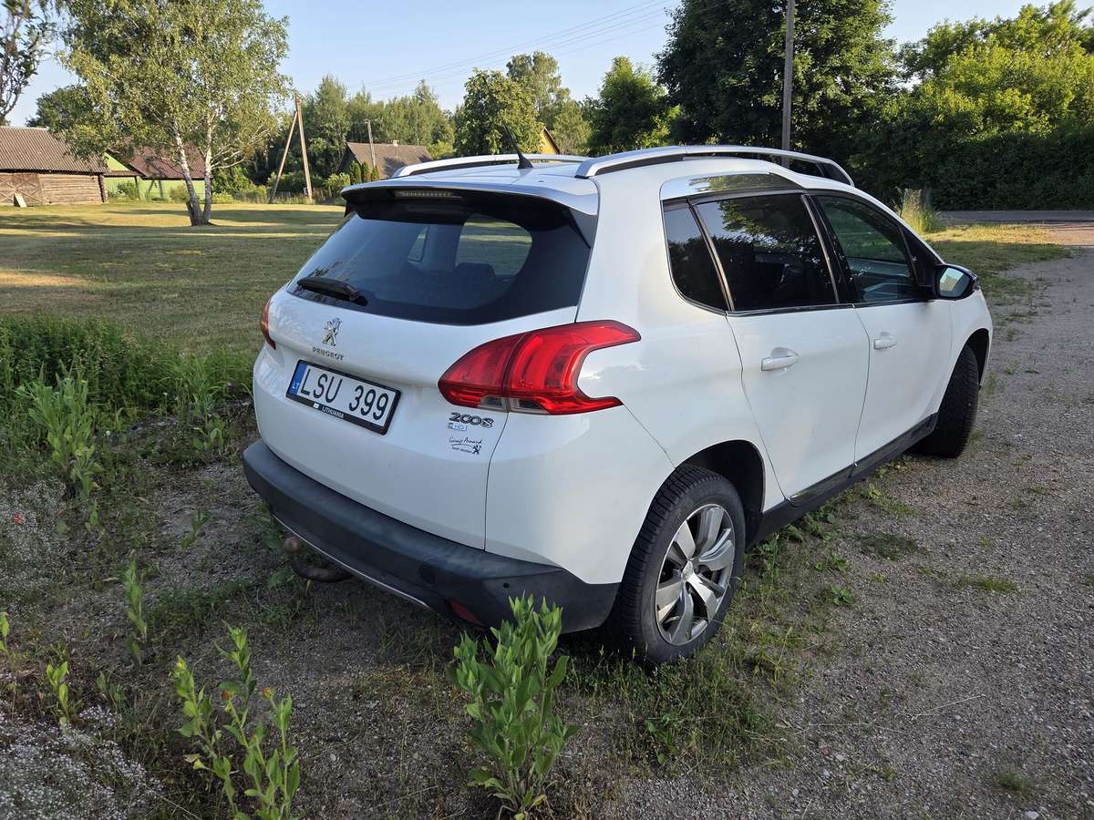 Peugeot 2008 - 3