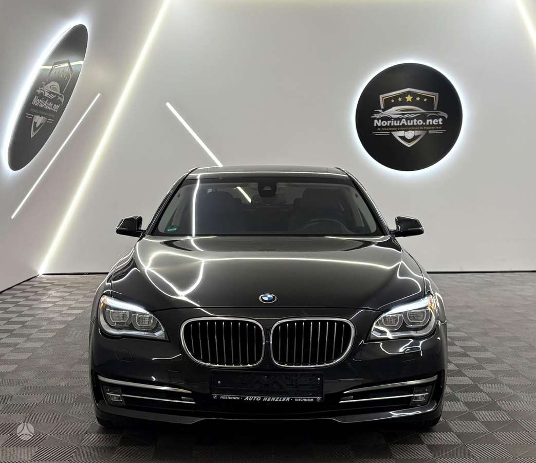 BMW 740, 3.0 l., Седан