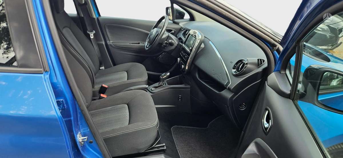 Renault Zoe - 11