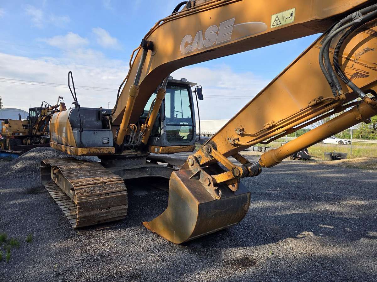 Case CX210B, excavator